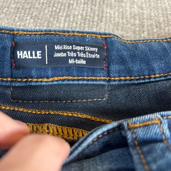 True Religion Women's Denim Jeans with Tan Accents 1086 - Picture 3 of 5